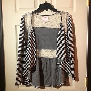 SALE‼️ Black And White Striped Lace Cardigan